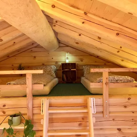 Blockhaus Chalet Mit Beheizbarem Badefass Und Infrarotsauna Auf Der Terrasse Oberschutzen Exterior photo