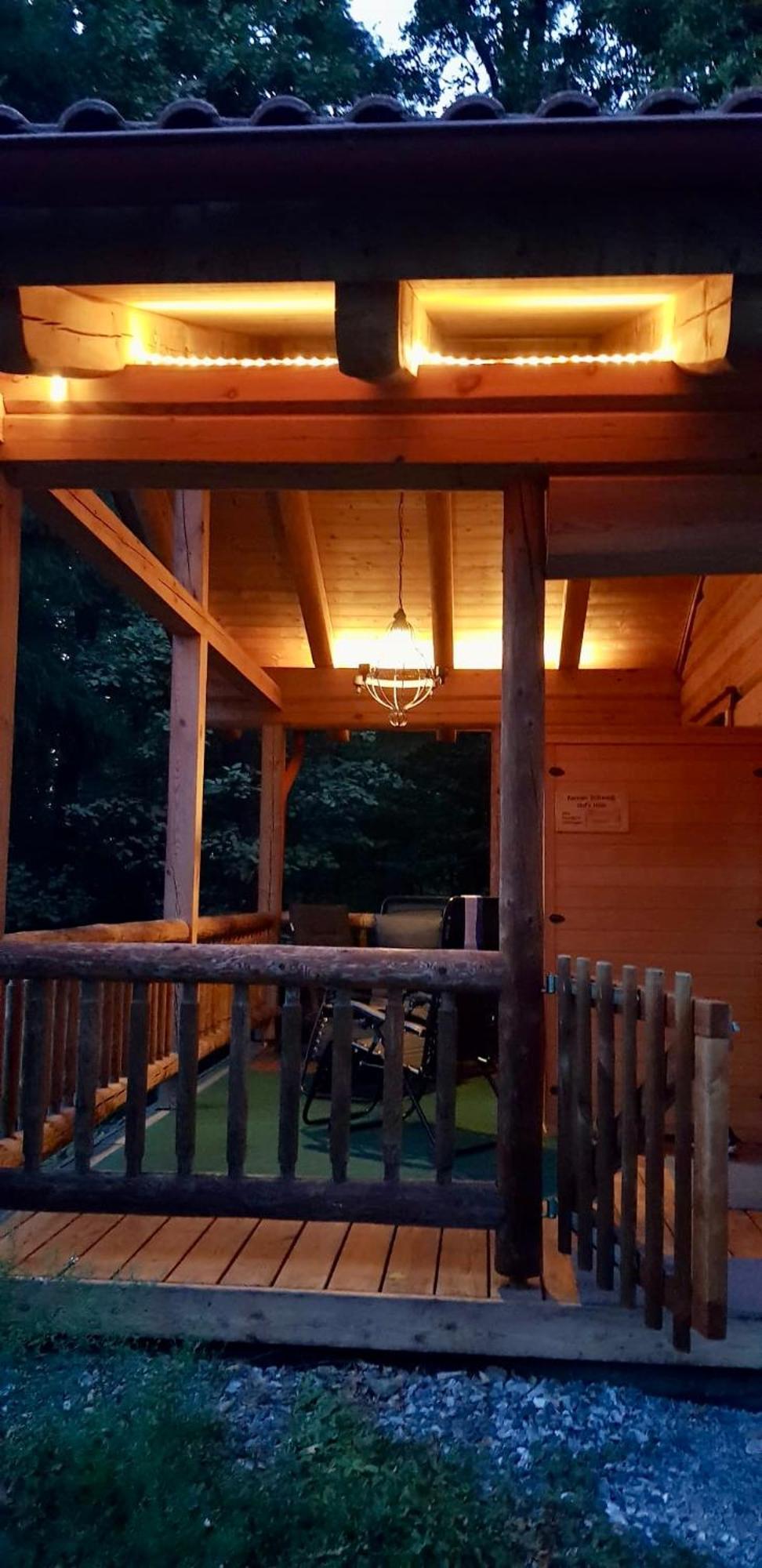 Chalet Blockhaus Mit Beheizbarem Badefass Und Infrarotsauna Auf Der Terrasse Oberschutzen